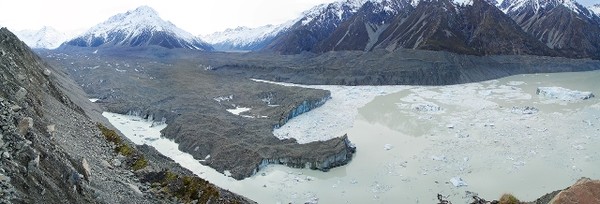 Terminal face after calving (stitched)